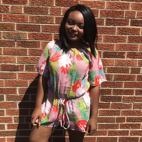 Tropical Romper 🌴 - Picture 1 of 5